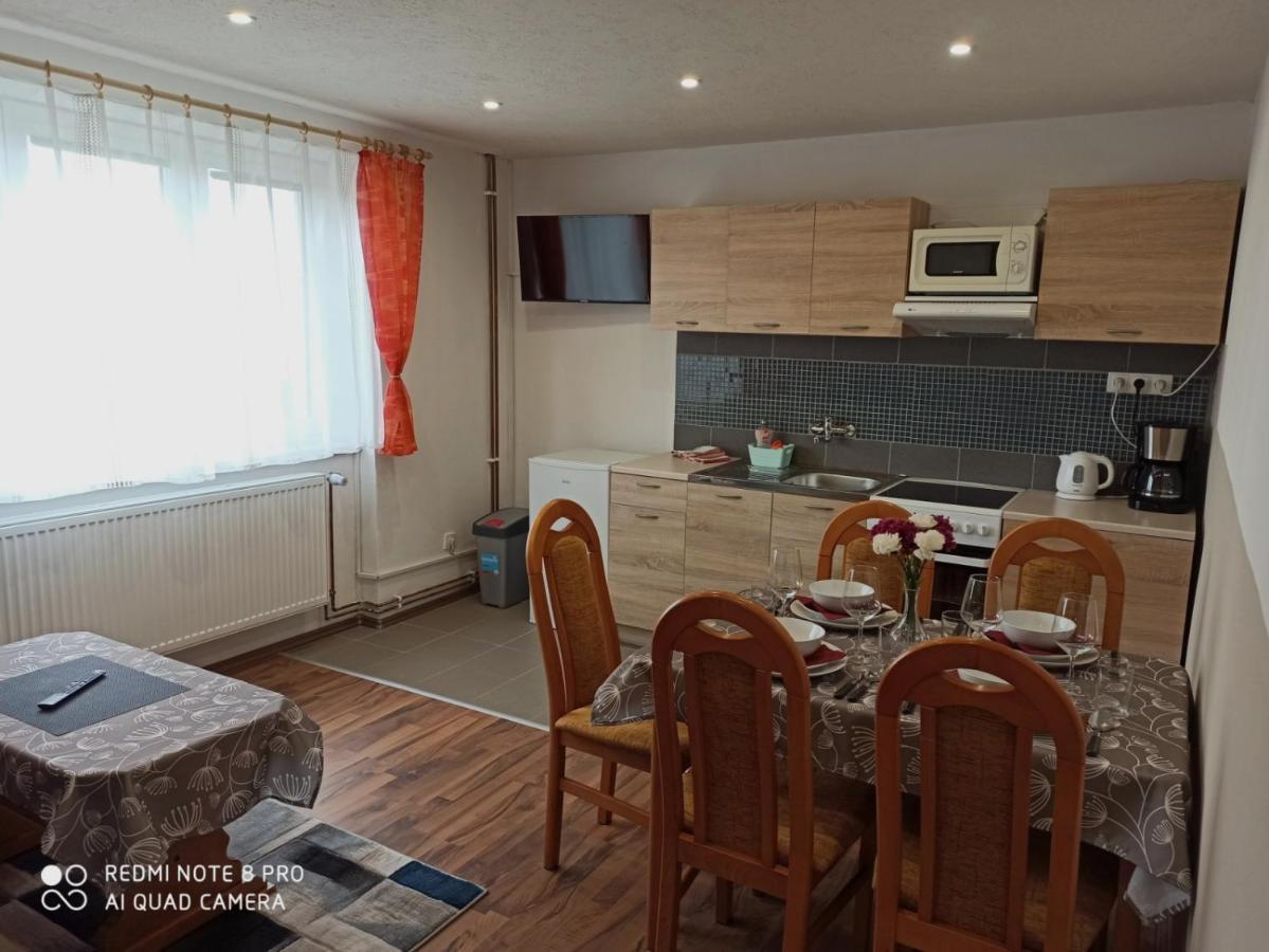 Černá v Pošumaví Apartman U Vrbu מראה חיצוני תמונה