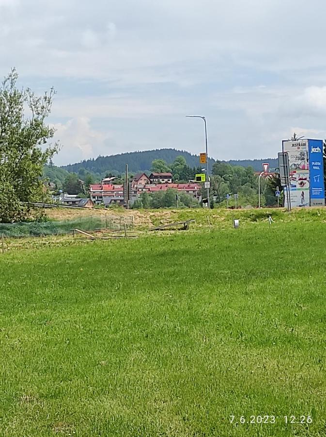 Černá v Pošumaví Apartman U Vrbu מראה חיצוני תמונה