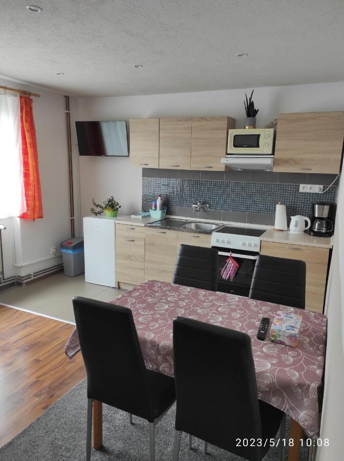 Černá v Pošumaví Apartman U Vrbu מראה חיצוני תמונה